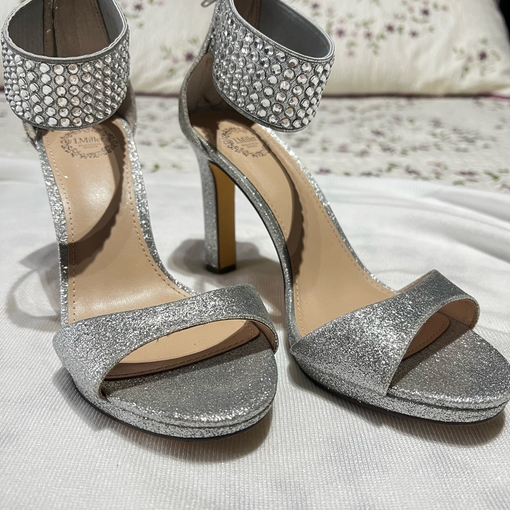 Glamorous Silver Rhinestone Heels